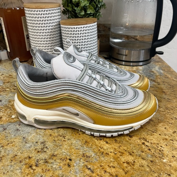 Nike Air Max 97 Vast Grey Metallic Gold size 8 - Picture 1 of 9